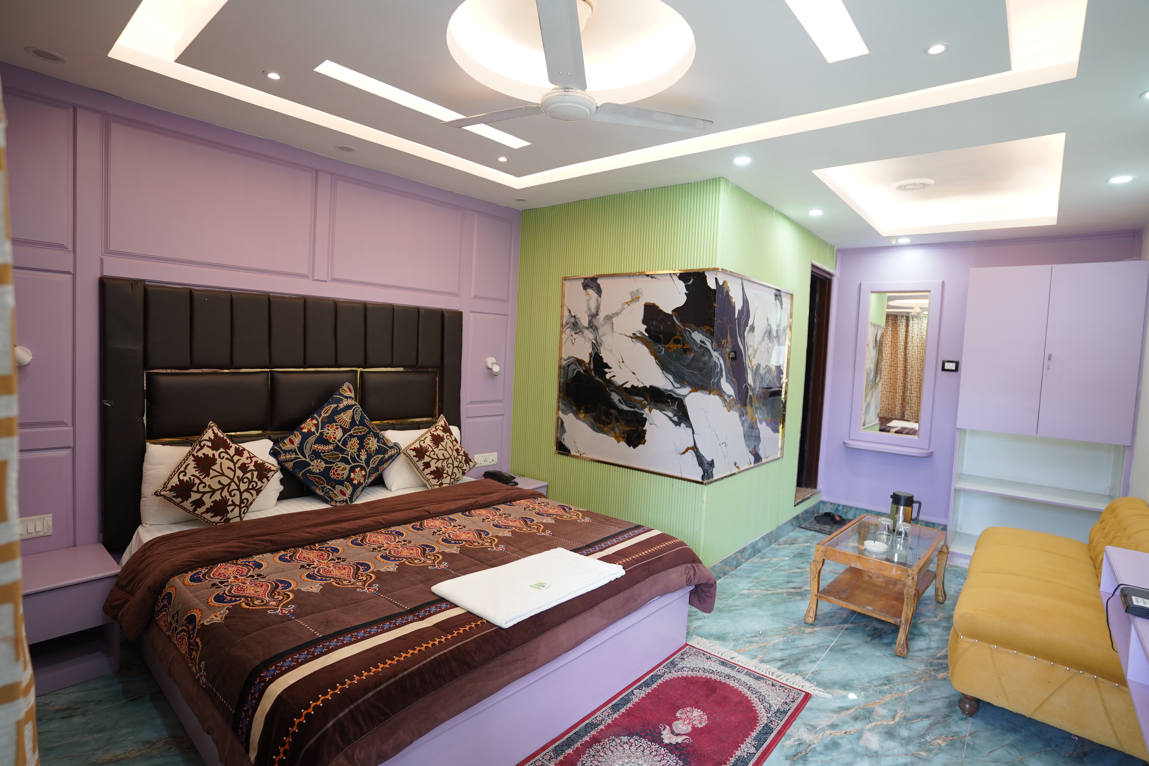 Hotel Victoria Kashmir
